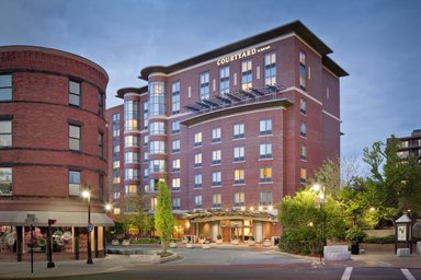 Hotel COURTYARD BOSTON BROOKLINE