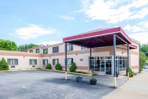 Hotel SUPER 8 WATERTOWN/CAMBRIDGE/BOSTON AREA