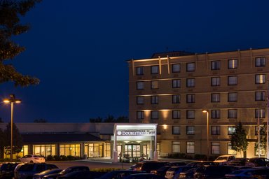 Hotel DOUBLETREE BY HILTON LAUREL