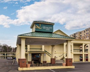 Hotel QUALITY INN TAKOMA PARK