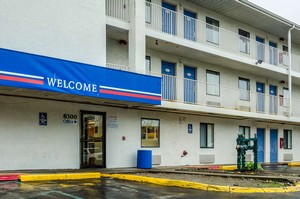 Hotel MOTEL 6 DETROIT - EAST WARREN