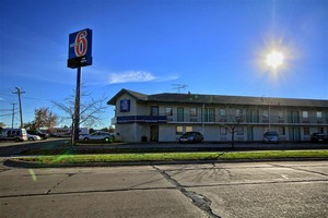 Hotel MOTEL 6 DETROIT NORTHEAST - MADISON HEIGHTS