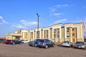 Hotel DAYS INN BY WYNDHAM DETROIT METROPOLITAN AIRPORT
