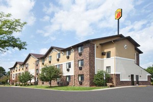 Hotel SUPER 8 CANTON/LIVONIA AREA
