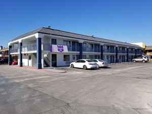 Hotel KNIGHTS INN TULSA