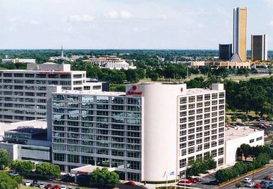 Hotel MARRIOTT TULSA HOTEL SOUTHERN HILLS