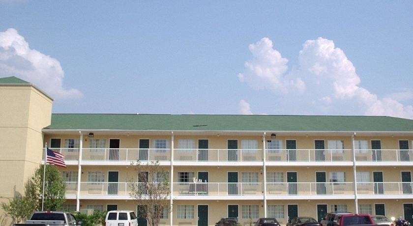 Hotel INTOWN SUITES HATTIESBURG