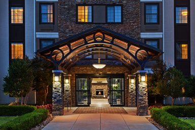 Hotel STAYBRIDGE SUITES TULSA-WOODLAND HILLS