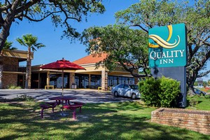 Hotel QUALITY INN BILOXI BEACH