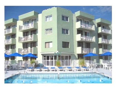Hotel THE DIPLOMAT BEACH CLUB SUITES