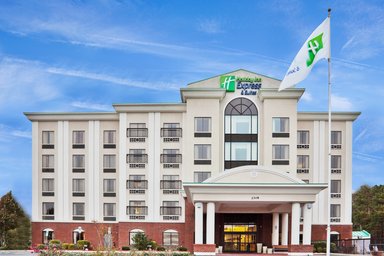 Hotel HOLIDAY INN EXPRESS & SUITES WILSON-DOWNTOWN