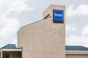 Hotel RODEWAY INN & SUITES GREENVILLE