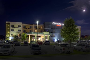 Hotel COURTYARD STATESVILLE MOORESVILLE/LAKE NORMAN