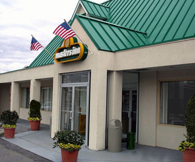 Hotel MASTERS INN STATESVILLE