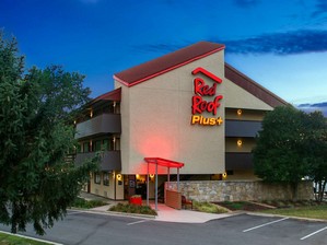 Hotel RED ROOF PLUS+ STATESVILLE