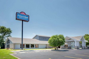 Hotel AMERICINN BY WYNDHAM LINCOLN NORTH