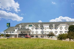 Hotel QUALITY INN & SUITES LINCOLN