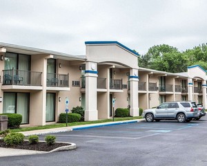 Hotel QUALITY INN