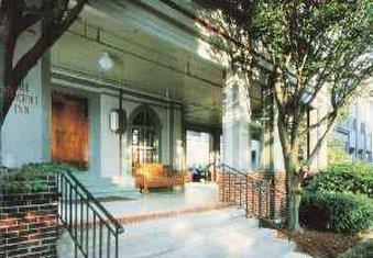 Hotel ROYCROFT INN