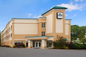 Hotel DAYS INN & SUITES BY WYNDHAM, ALBANY