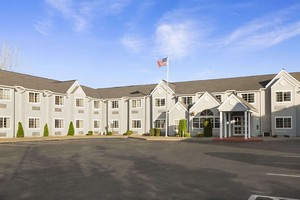 Hotel MICROTEL INN BY WYNDHAM ALBANY AIRPORT