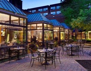 Hotel THE SARATOGA HILTON