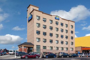 Hotel DAYS INN & SUITES BY WYNDHAM, JAMAICA JFK AIRPORT