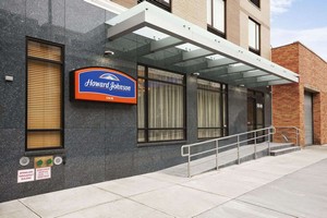 Hotel HOWARD JOHNSON JAMAICA NY NEAR AIRTRAIN JFK