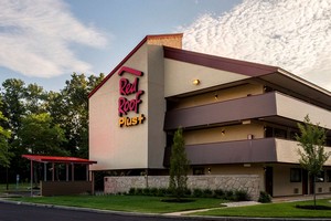 Hotel RED ROOF PLUS+ WILMINGTON-NEWARK