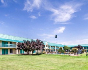 Hotel QUALITY INN DEMING