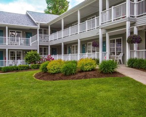 Hotel QUALITY INN LAKE GEORGE