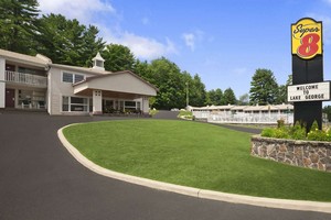Hotel SUPER 8 LAKE GEORGE/DOWNTOWN