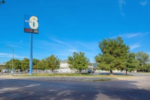 Hotel MOTEL 6 RED BLUFF