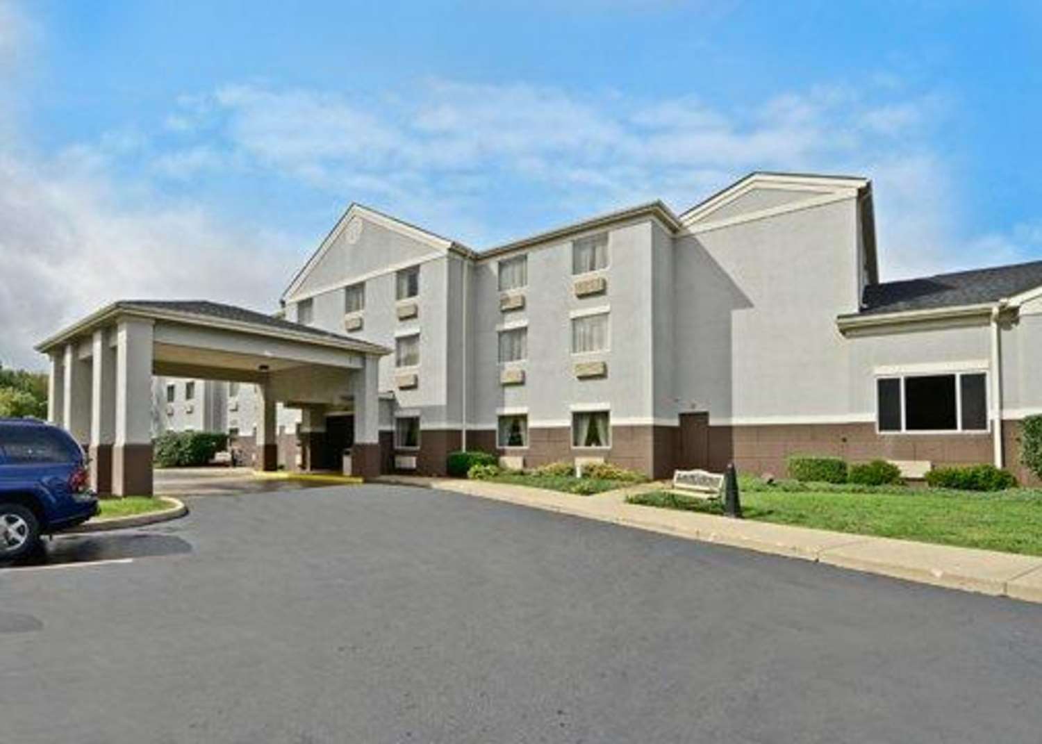 Hotel COMFORT INN & SUITES BUTLER