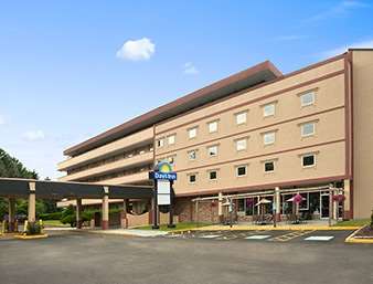 Hotel DAYS INN OIL CITY CONFERENCE CENTER