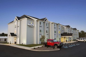 Hotel MICROTEL INN & SUITES BY WYNDHAM CARROLLTON
