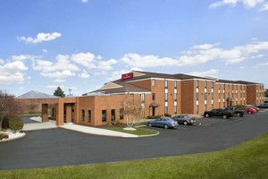 Hotel RAMADA BY WYNDHAM CANTON/HALL OF FAME