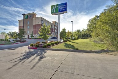 Hotel HOLIDAY INN EXPRESS & SUITES OKLAHOMA CITY NORTH