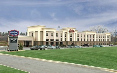 Hotel HAMPTON INN - SUITES YOUNGSTOWN-CANFIELD