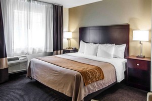 Hotel COMFORT INN & SUITES