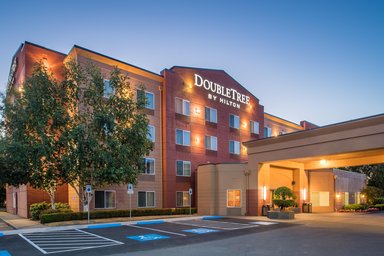 Hotel DOUBLETREE BY HILTON HOTEL SALEM OREGON