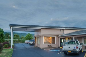 Hotel KNIGHTS INN HORSEHEADS