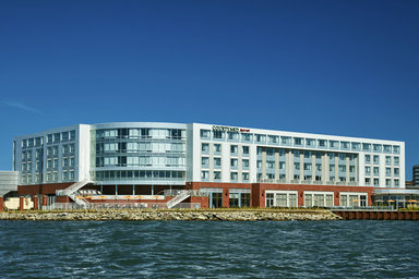 Hotel COURTYARD ERIE BAYFRONT