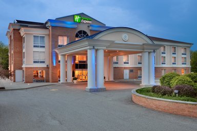 Hotel HOLIDAY INN EXPRESS & SUITES FINDLEY LAKE (I-86 EXIT 4)