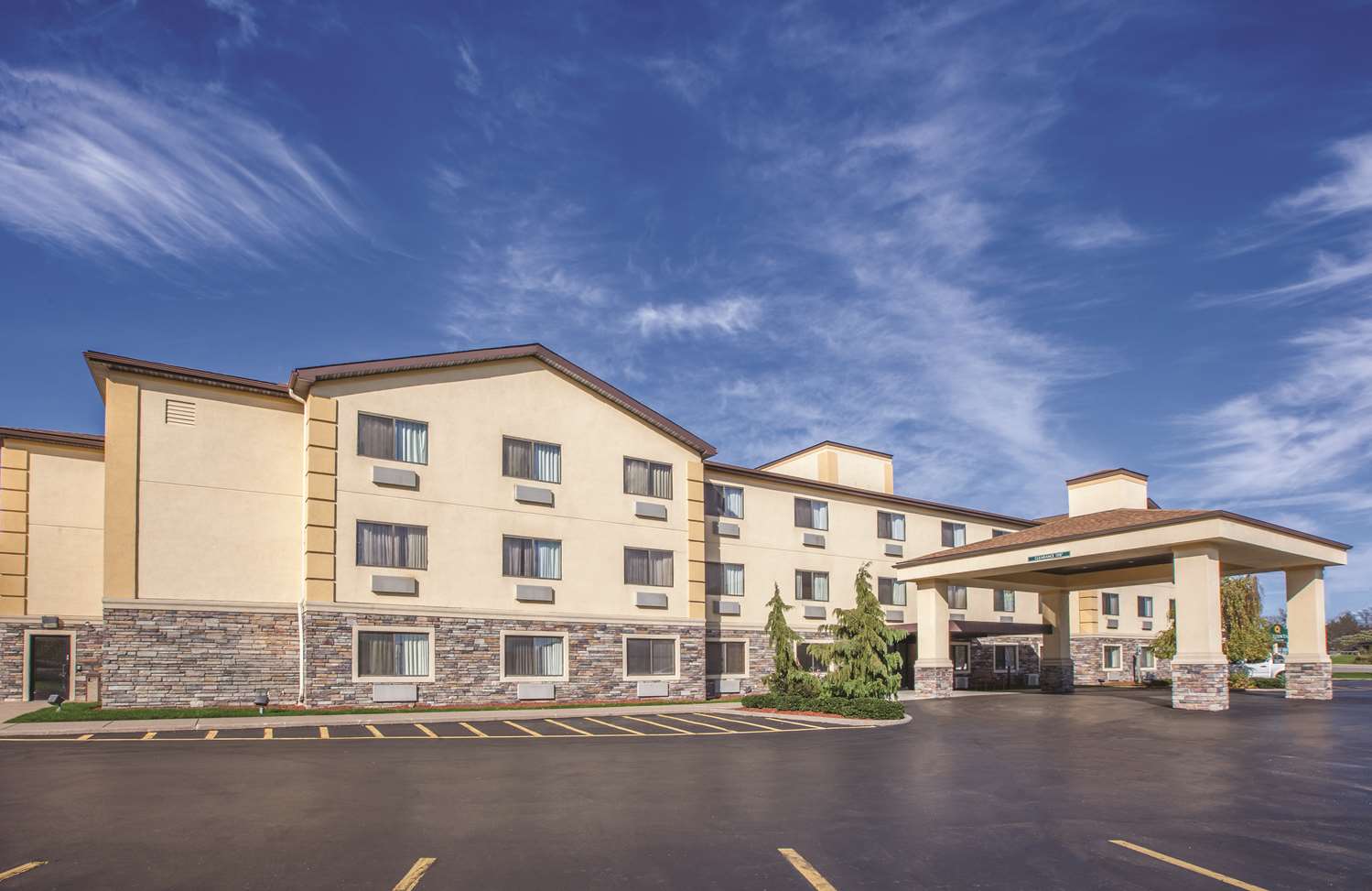Hotel LA QUINTA INN & SUITES ERIE