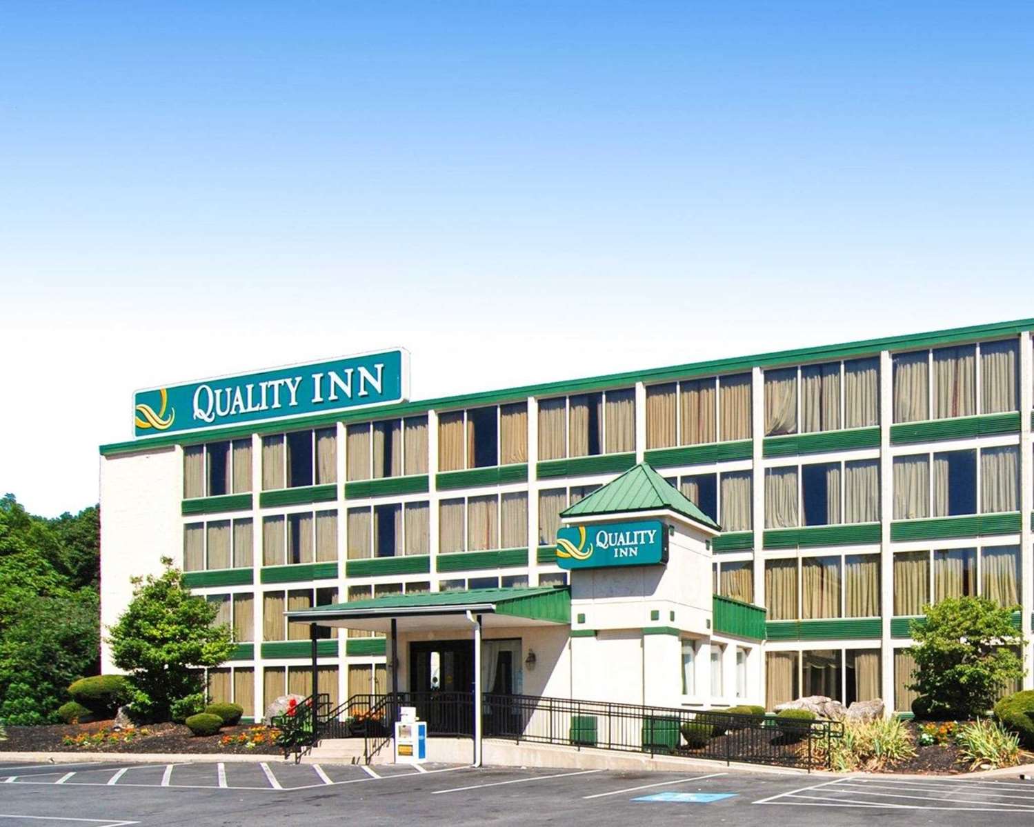 Hotel QUALITY INN ALLENTOWN