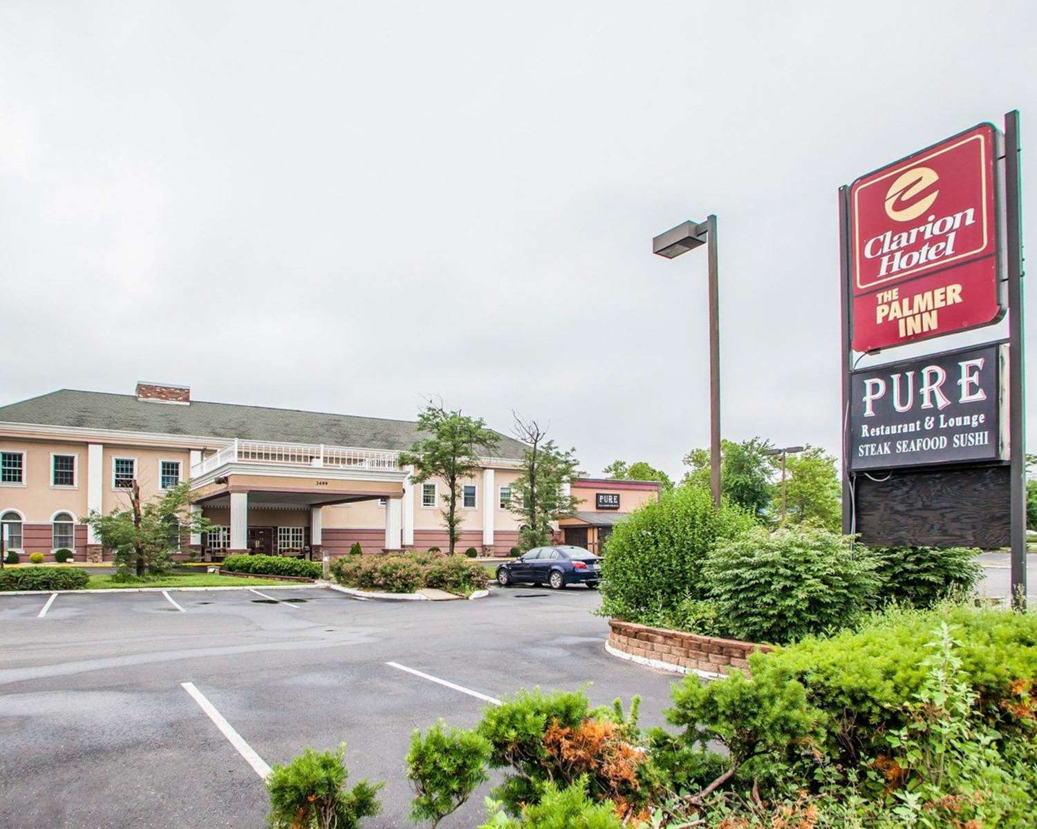 Hotel CLARION HOTEL PALMER INN