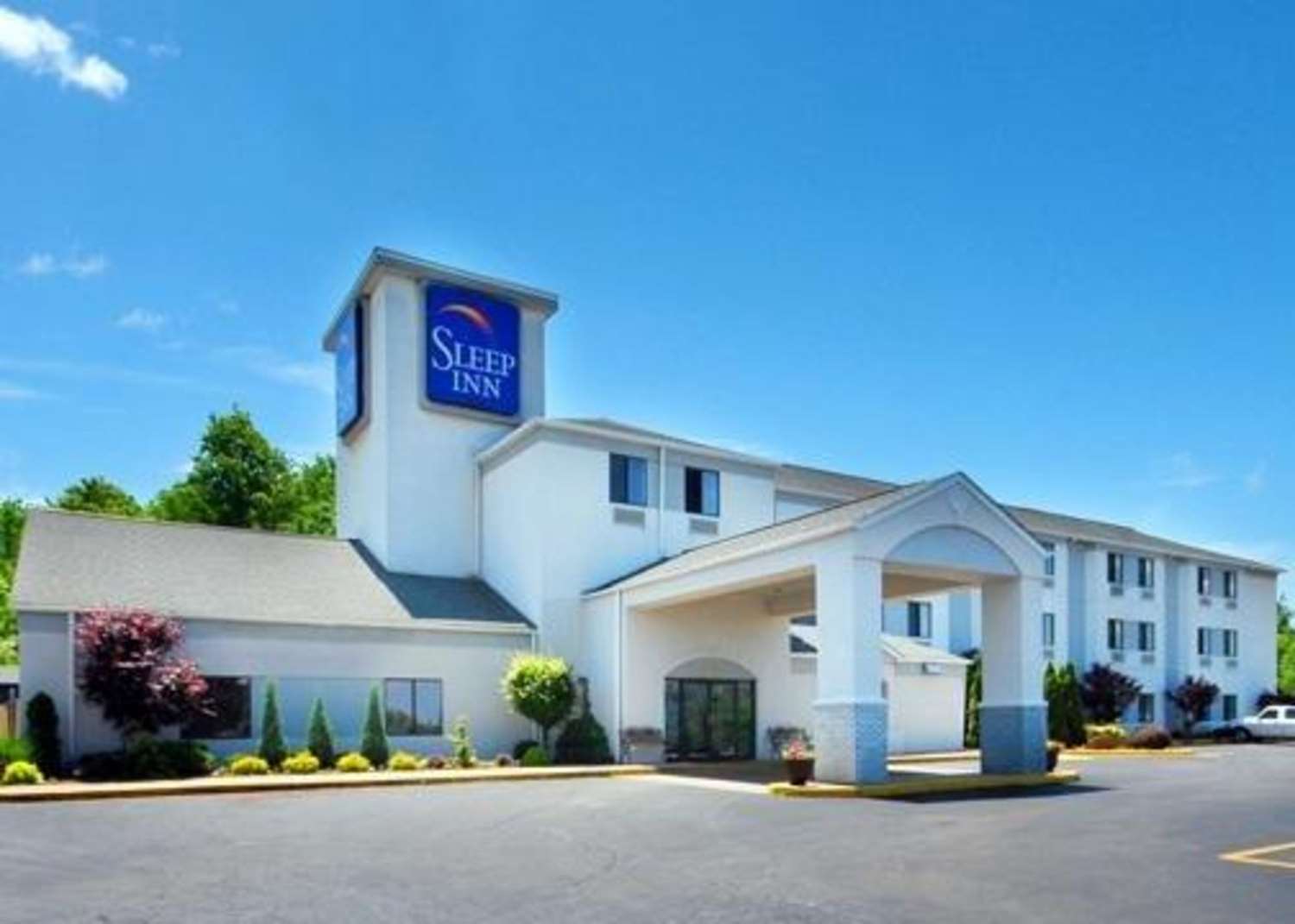 Hotel SLEEP INN AUSTINTOWN