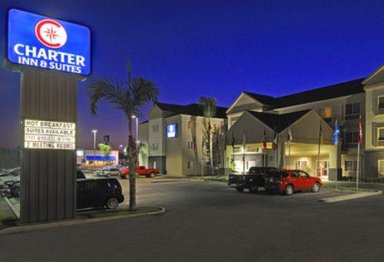 Hotel CHARTER INN AND SUITES