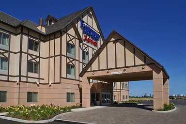 Hotel FAIRFIELD INN & SUITES SELMA KINGSBURG